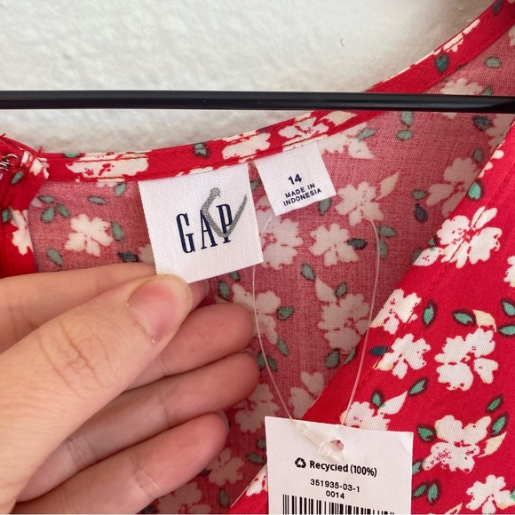 GAP Red Flutter‎ Sleeve Sundress - Picture 4 of 8